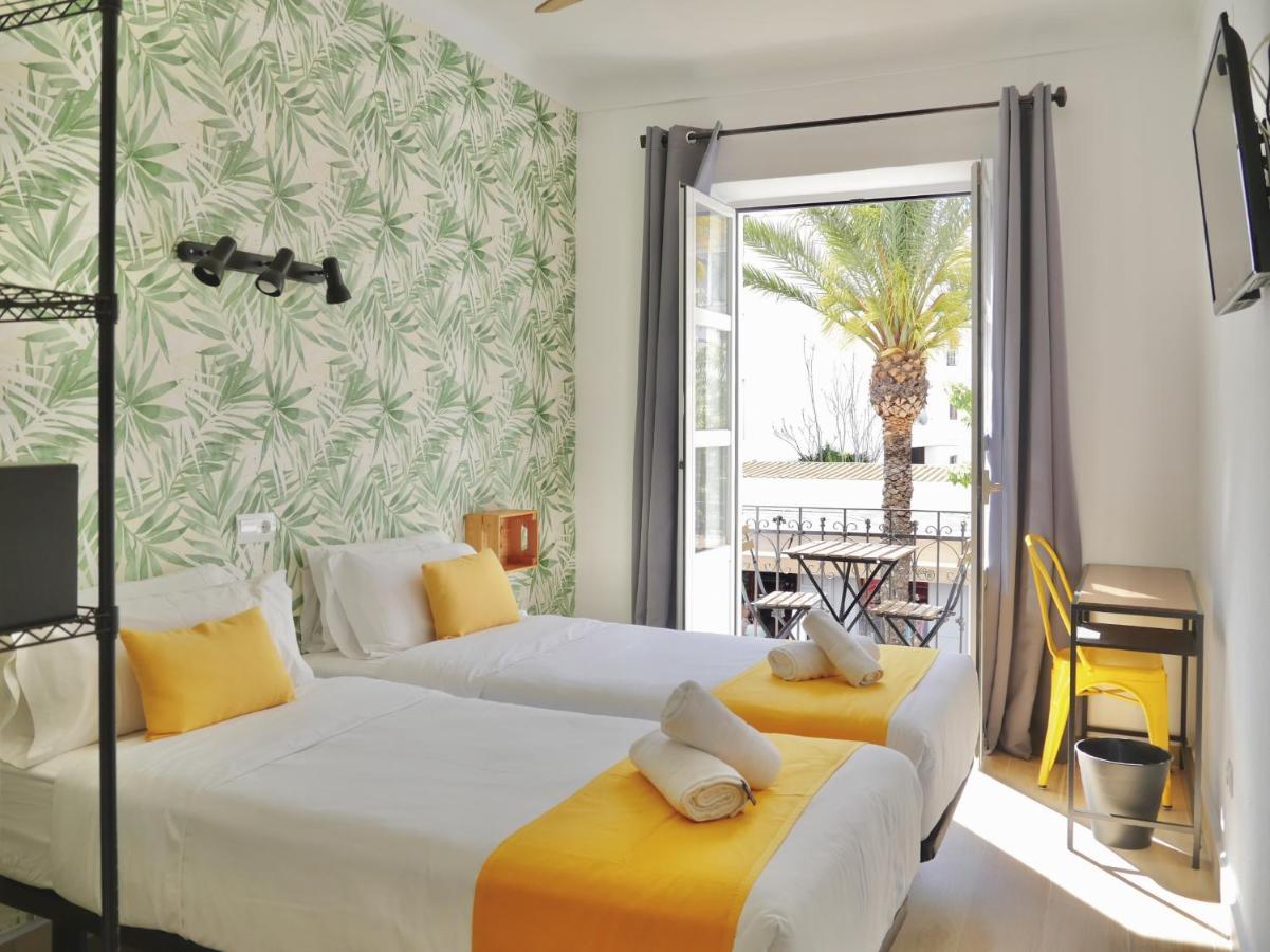 Nanit Rooms Ibiza Hostal Santa Eularia des Riu Exterior photo